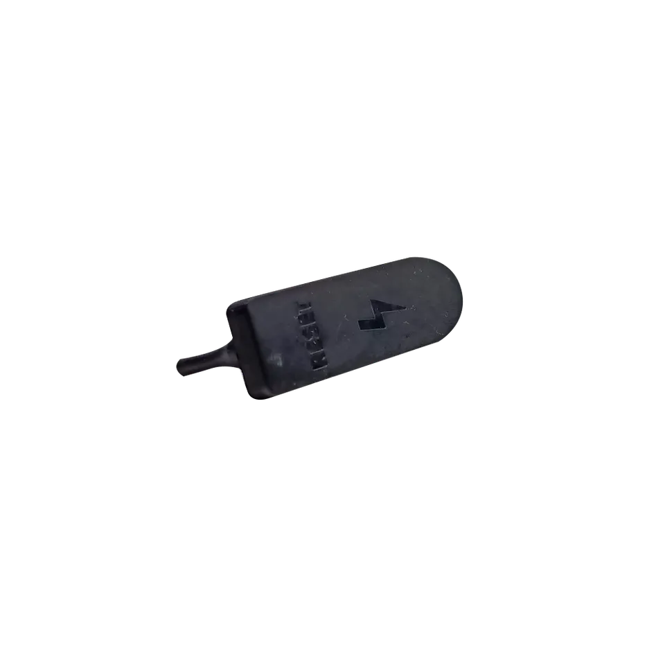 inmotion-v8-bouchon-port-charge-caoutchouc-gyroroue image 1