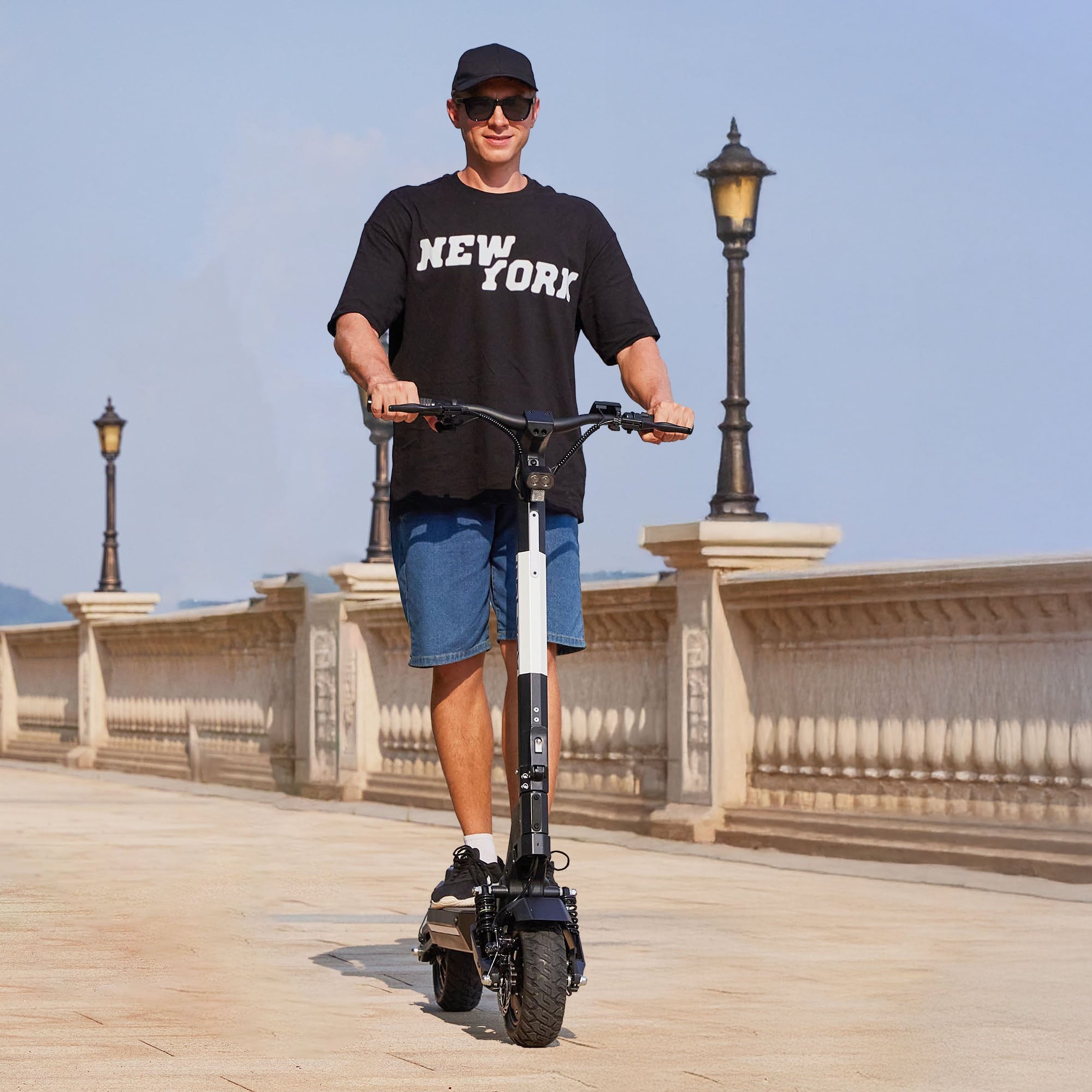 gotrax-atlas-trottinette-lectrique-double-moteur-1200w-suspension image 2