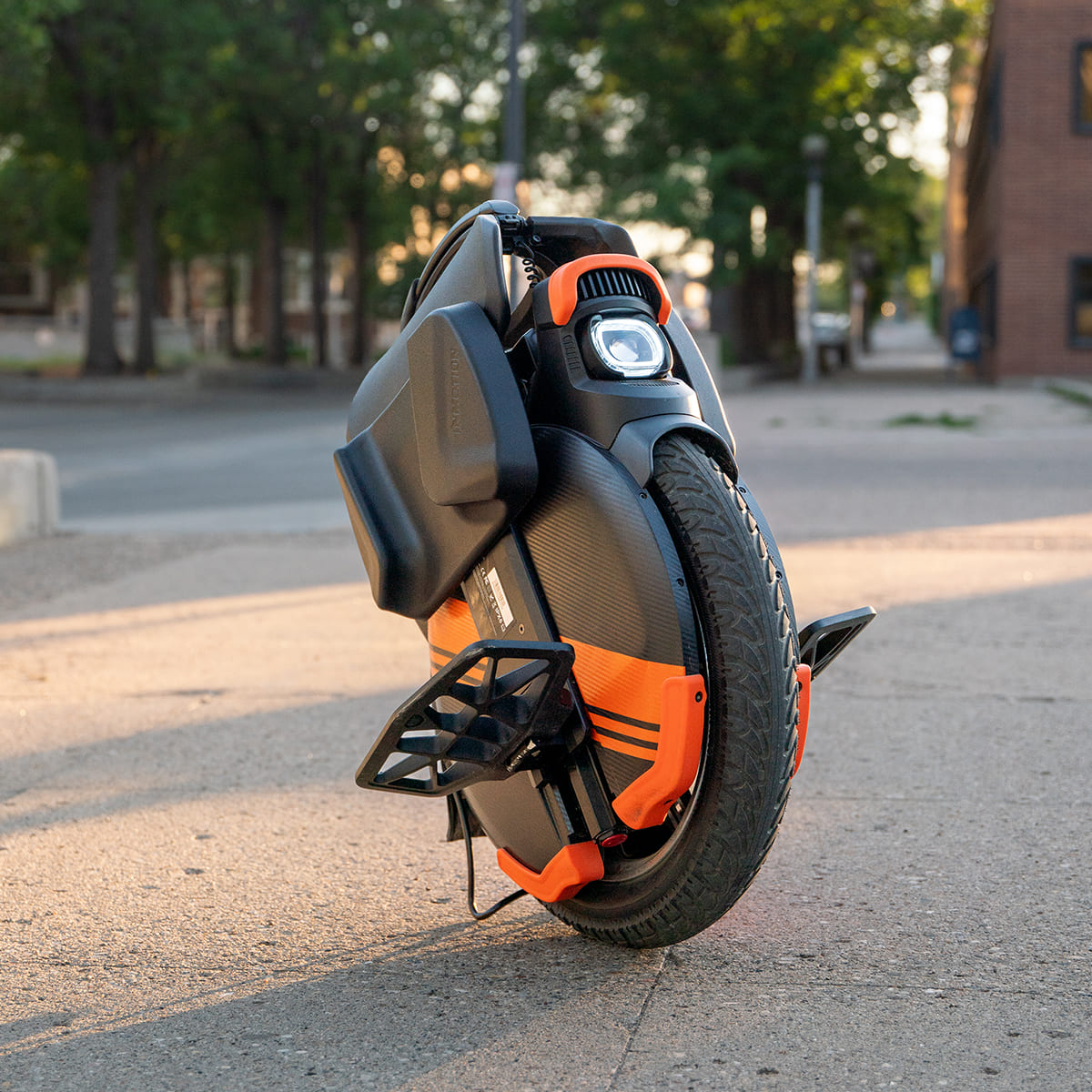 inmotion-v11y-gyroroue-lectrique-2500w-suspension-85-mm image 7