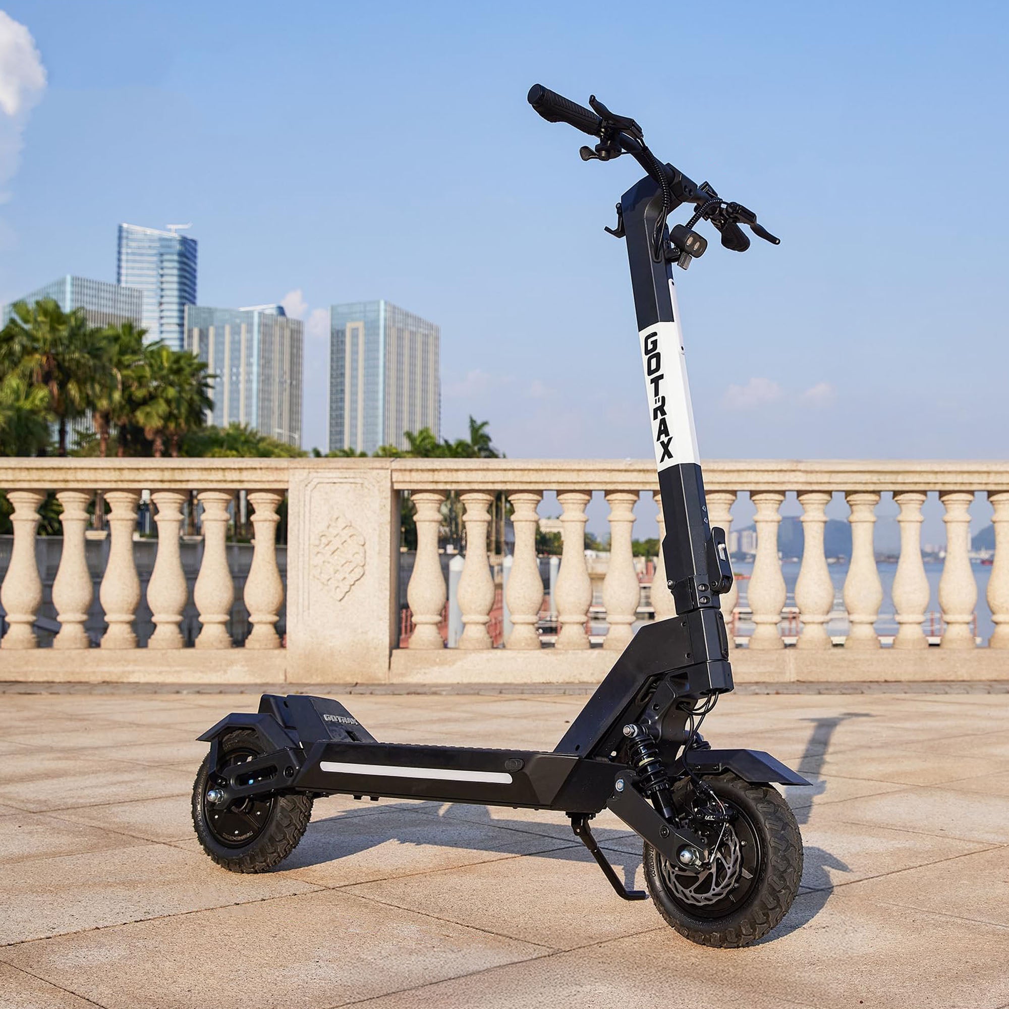 gotrax-atlas-trottinette-lectrique-double-moteur-1200w-suspension image 3