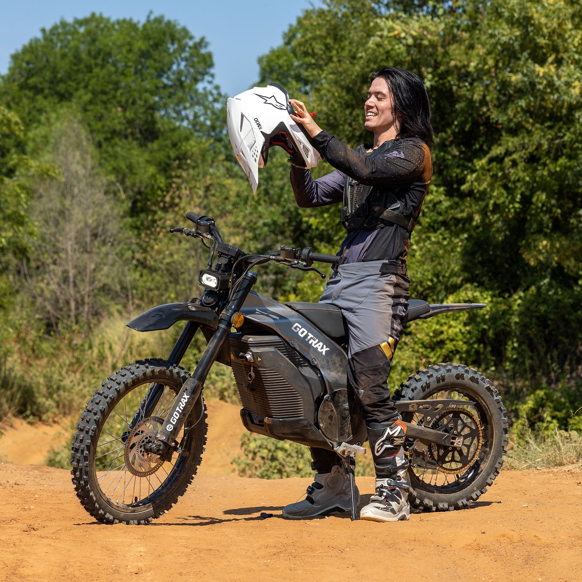 gotrax-everest-moto-cross-lectrique-dirt-bike-pneus-crampons image 5