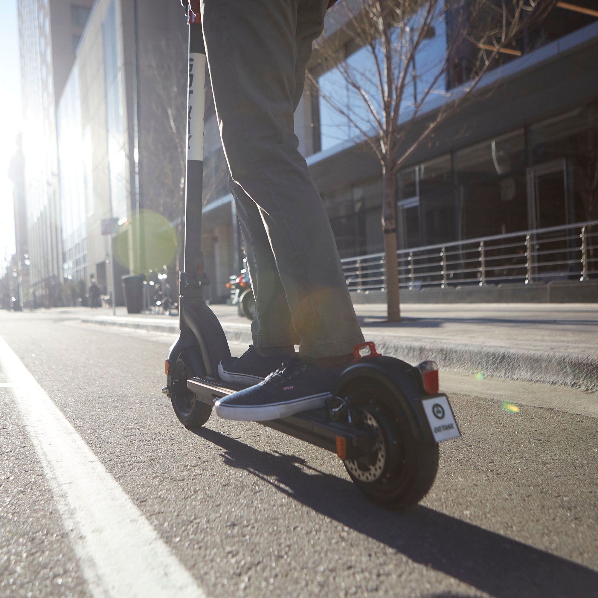 gotrax-g3-trottinette-lectrique-10-pouces-15-5-miles-autonomie image 4