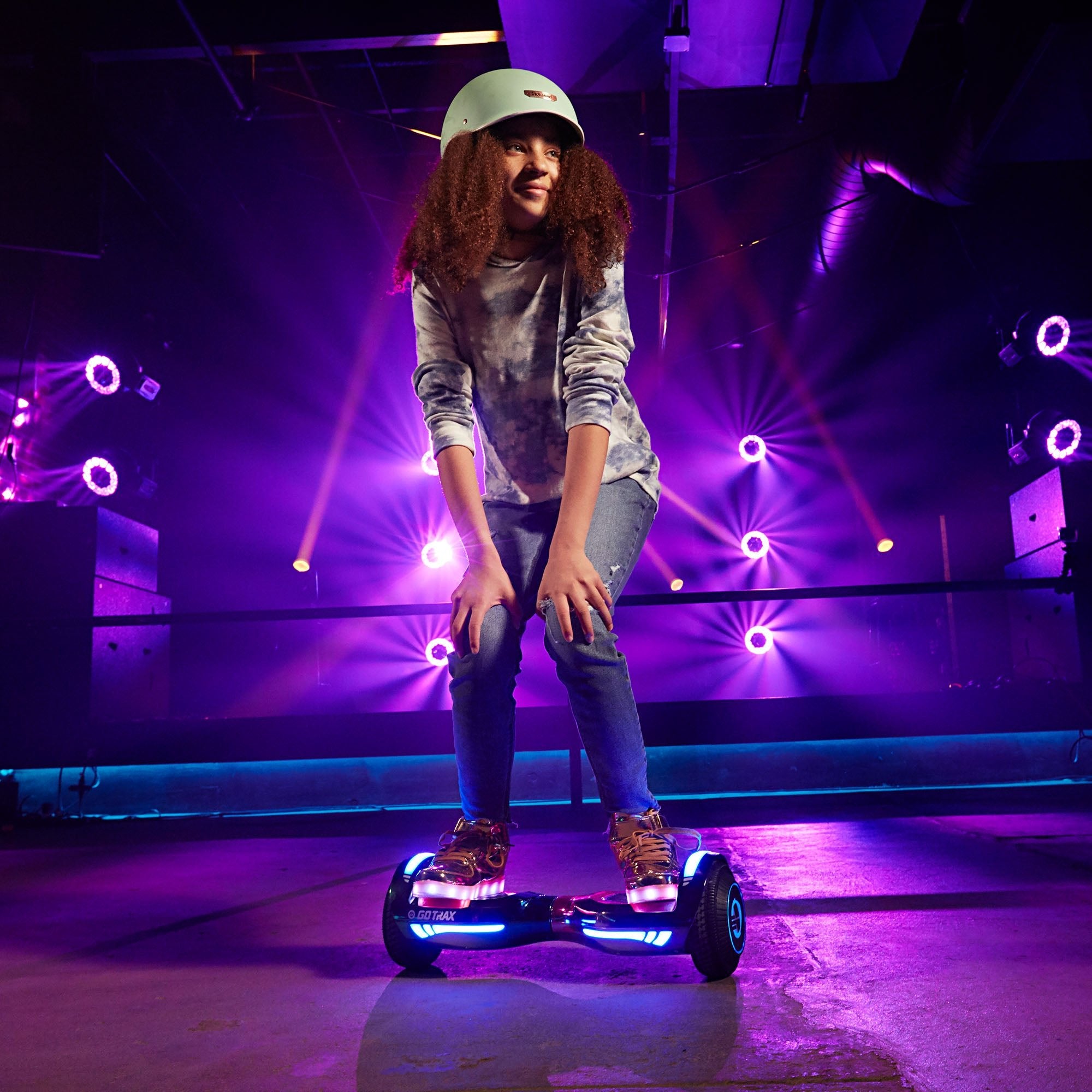 gotrax-glide-chrome-hoverboard-6-5-rainbow-bluetooth image 5