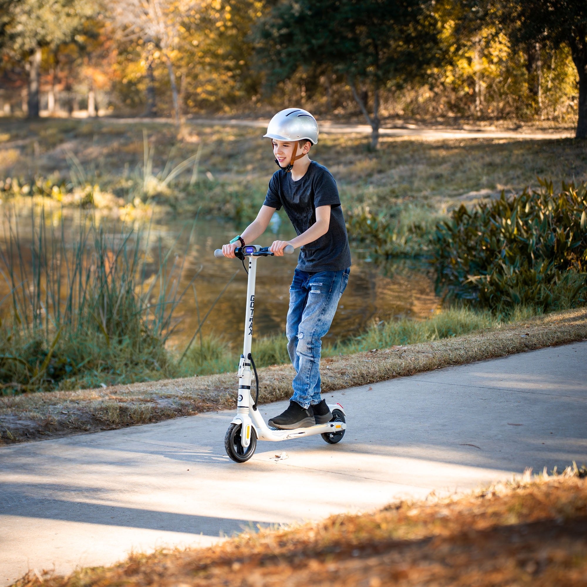gotrax-t6-trottinette-lectrique-enfant-led-pliable image 4