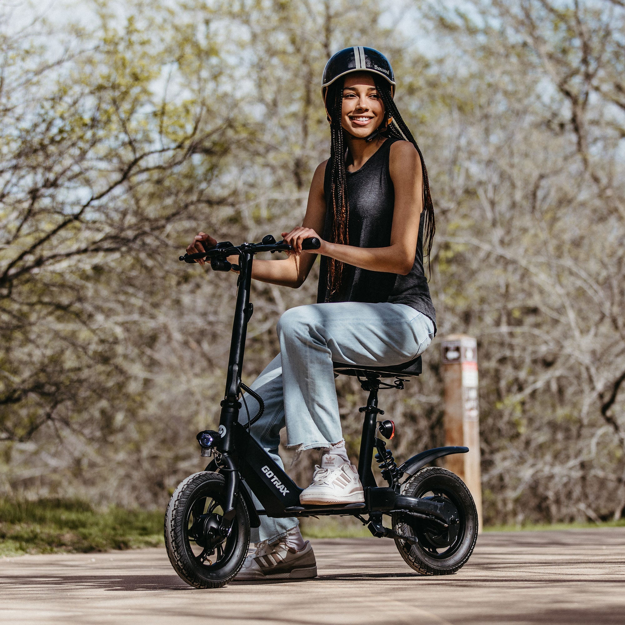 gotrax-a3-aero-trottinette-lectrique-assise-noir image 2