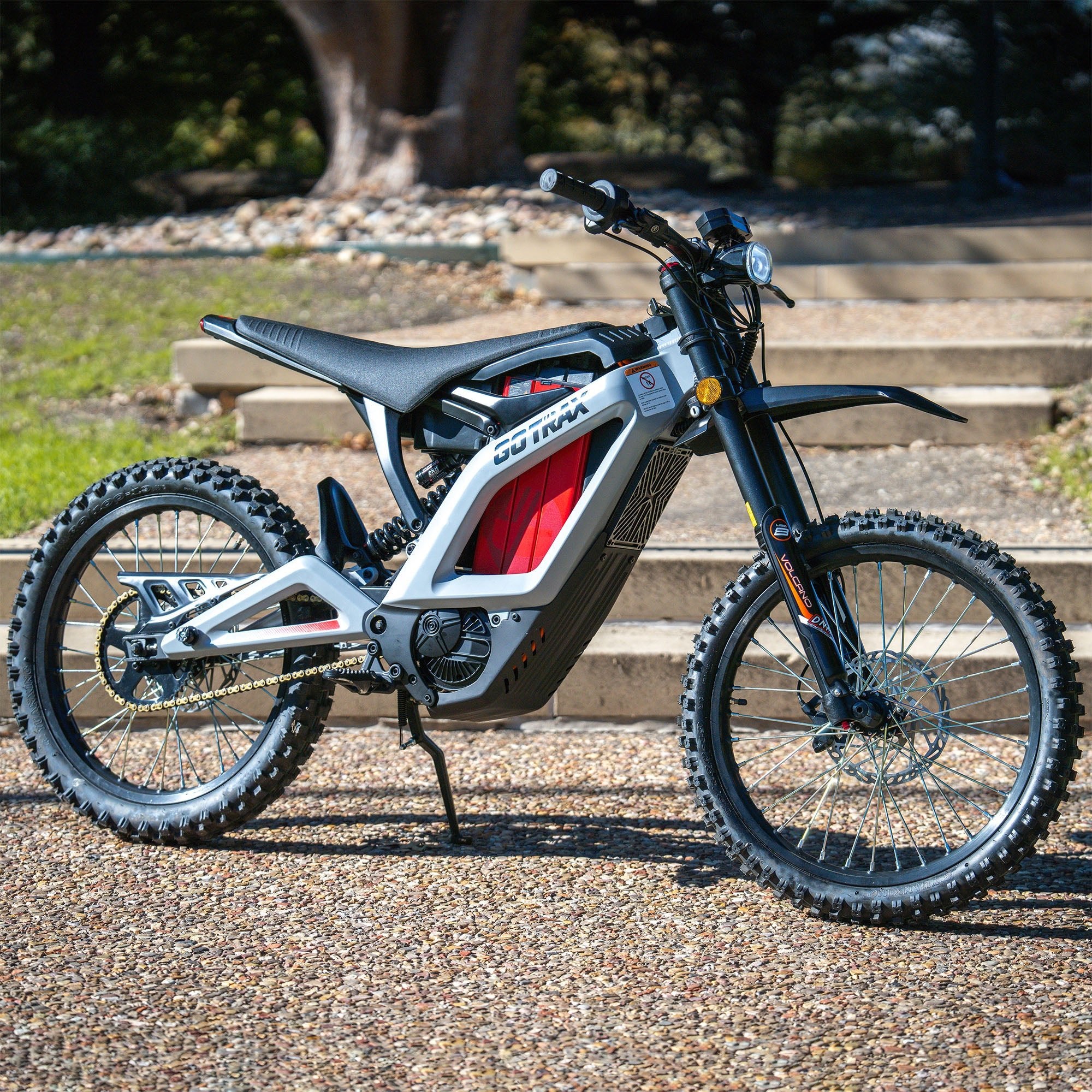 gotrax-k2-moto-cross-lectrique-rouge-tout-terrain image 4